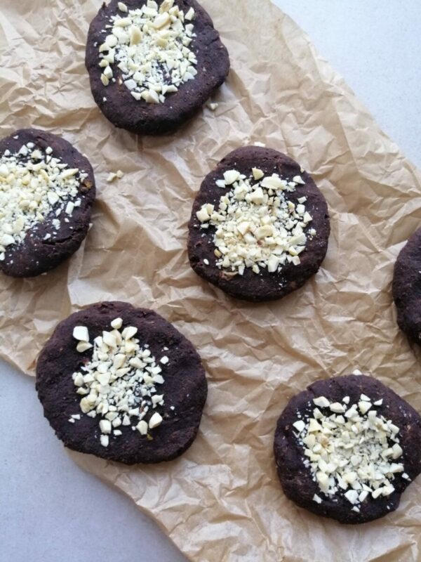 ciastka_czekoladowe słodycze z niskim indeksem ciastka czekoladowe z niskim indeksem glikeminczym czekoladowe ciastka z cieciorki przepis